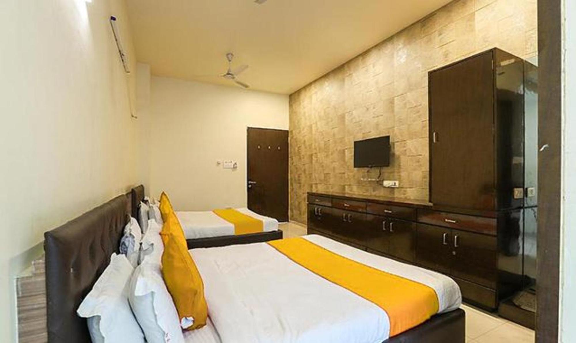 Hotel O Marigold Surat Ngoại thất bức ảnh