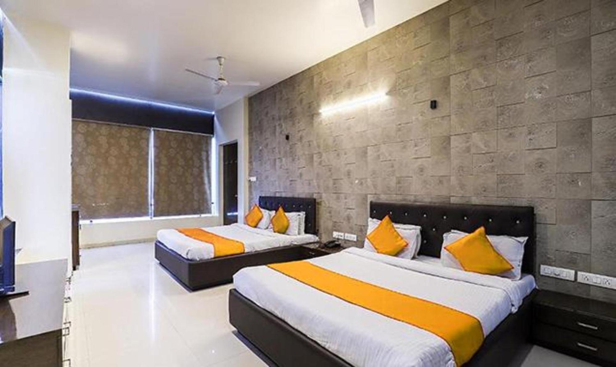 Hotel O Marigold Surat Ngoại thất bức ảnh
