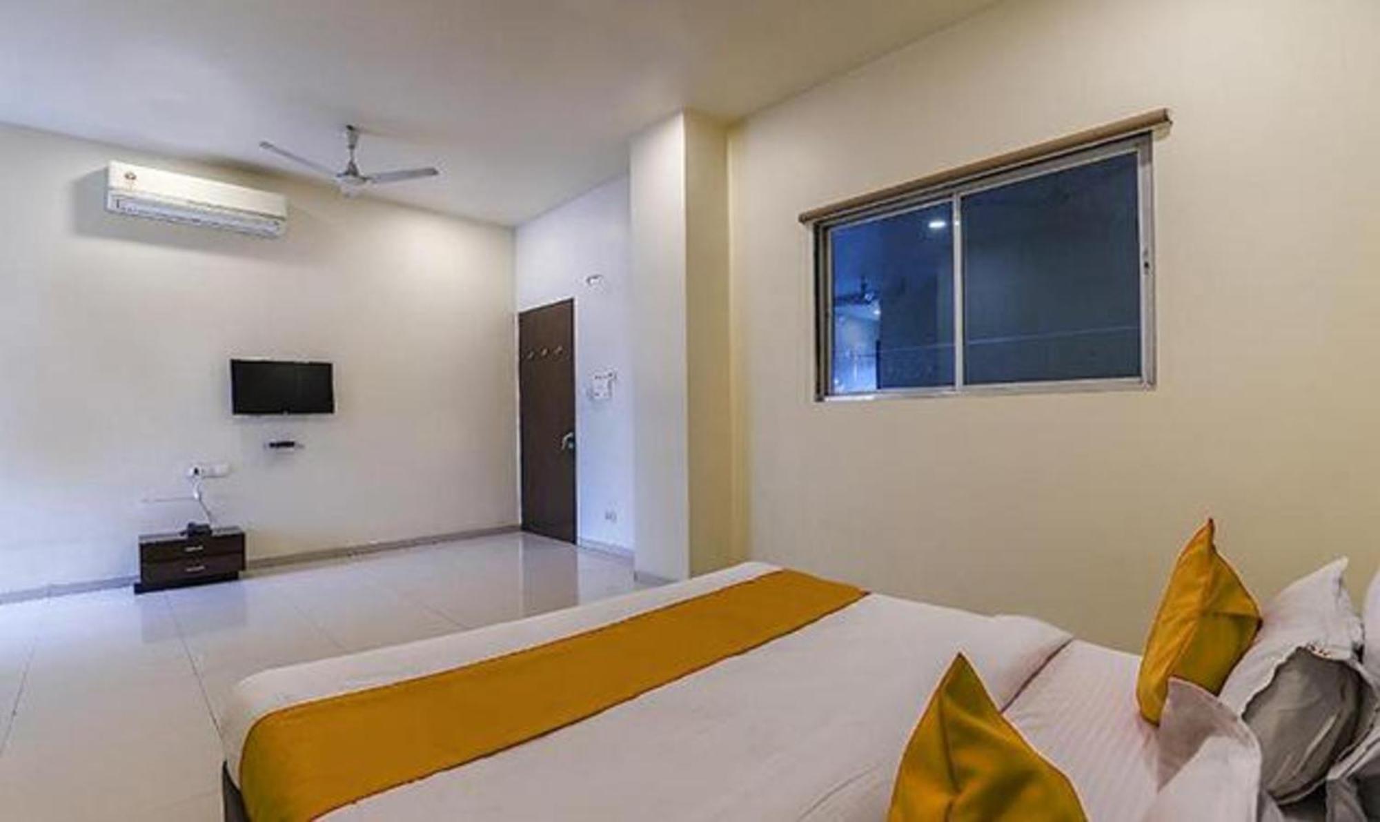 Hotel O Marigold Surat Ngoại thất bức ảnh